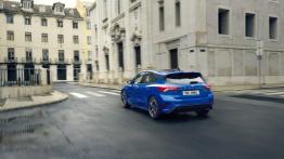 Ford Focus ST-Line (2018) - widok z tyłu