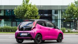 Toyota Aygo 1.0 VVT-i 72 KM (2018) - widok z tyłu