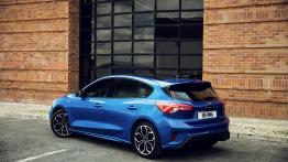 Ford Focus ST-Line (2018) - widok z tyłu