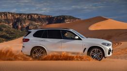 BMW X5 (2018) - prawy bok