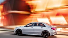 Mercedes-Benz Klasa A Sedan (2018) - lewy bok