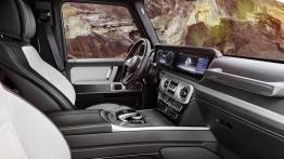 Mercedes-Benz Klasa G (2018) - widok ogólny wn?trza z przodu