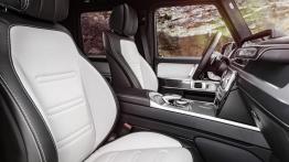 Mercedes-Benz Klasa G (2018) - fotel pasażera, widok z przodu
