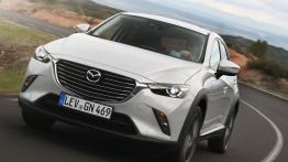 Mazda CX-3 SKYACTIV-G (2015) - widok z przodu