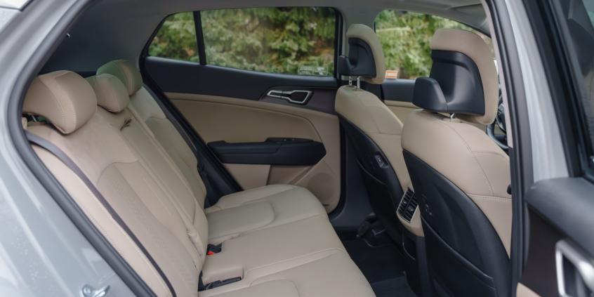 Porównanie: Kia Sportage 1.6 T-GDI DCT Business Line vs Chery Tiggo 7 1.6 T-GDI DCT Prestige. Czy Kia obroni pozycję lidera?