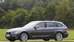 BMW 328i Touring (F31) - lewy bok
