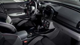 MINI John Cooper Works Clubman (2019) - widok ogólny wn?trza z przodu
