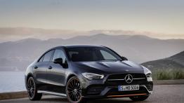 Mercedes CLA (2019) - widok z przodu