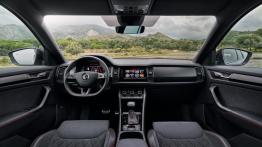 Skoda Kodiaq RS (2019) - widok ogólny wnętrza z przodu