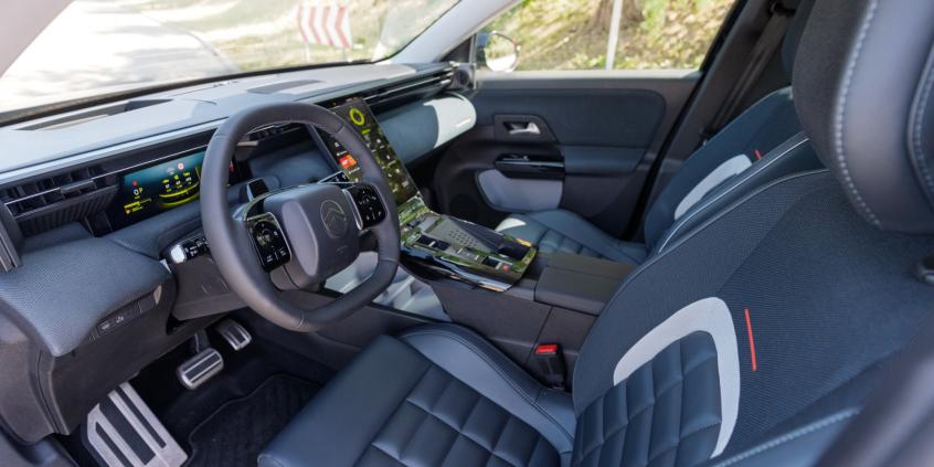 Test: Citroën C5 Aircross 1.2 Hybrid Max to kolejny poprawny SUV Stellantisa. Ma zalety poprzednika i awansował o klasę