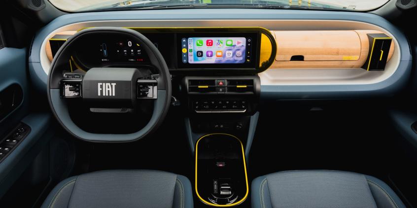 Fiat Grande Panda Hybrid La Prima urzeka prostotą i zaskakuje przestrzenią. Włosi wrócili do formy