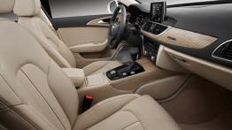 Audi A6 Avant V6 TDI 2012 - pełny panel przedni