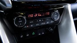Mitsubishi Eclipse Cross 1.5 T 163 KM - galeria redakcyjna (2) - inny element panelu przedniego