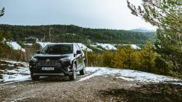 Toyota RAV4 2.5 Hybrid Dynamic Force 218 KM - galeria redakcyjna (2) - widok z przodu