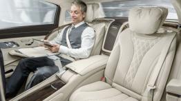 Mercedes-Maybach S 600 (X 222) - tylna kanapa