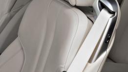 BMW seria 6 Coupe 2012 - fotel kierowcy, widok z przodu