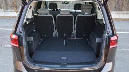 Volkswagen Touran 2.0 TDI 150 KM (wnętrze) - galeria redakcyjna - bagażnik
