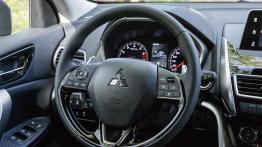 Mitsubishi Eclipse Cross 1.5 T 163 KM - galeria redakcyjna (2) - inny element panelu przedniego