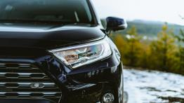 Toyota RAV4 2.5 Hybrid Dynamic Force 218 KM - galeria redakcyjna (2) - widok z przodu
