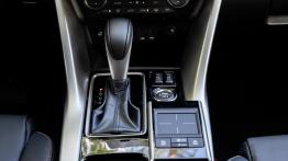 Mitsubishi Eclipse Cross 1.5 T 163 KM - galeria redakcyjna (2) - widok ogólny wnętrza z przodu