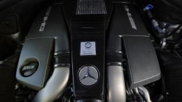 Mercedes ML63 AMG 2012 - silnik