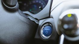 Toyota RAV4 2.5 Hybrid Dynamic Force 218 KM - galeria redakcyjna (2) - inny element panelu przednieg