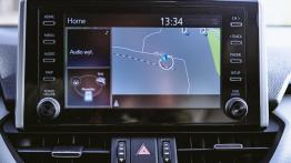 Toyota RAV4 2.5 Hybrid Dynamic Force 218 KM - galeria redakcyjna (2) - inny element panelu przednieg