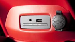 Kia Soul Facelifting (2012) - inny element panelu przedniego