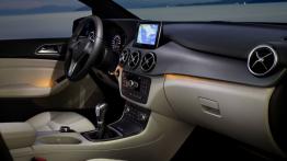 Mercedes B200 CDI 2012 - pełny panel przedni