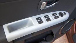 Kia Soul Facelifting (2012) - sterowanie w drzwiach