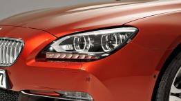 BMW seria 6 Coupe 2012 - lewy przedni reflektor - włączony