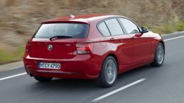 BMW 118i 2012 - tył - reflektory wyłączone