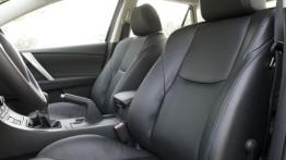 Mazda 3 hatchback 2012 - fotel kierowcy, widok z przodu