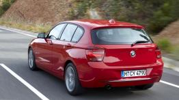 BMW 118i 2012 - tył - reflektory wyłączone