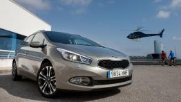 Kia ceed Sportswagon II (2012) - widok z przodu