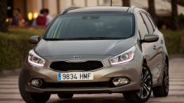 Kia ceed Sportswagon II (2012) - widok z przodu