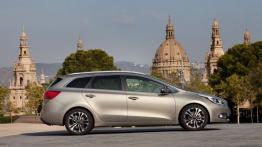 Kia ceed Sportswagon II (2012) - prawy bok