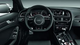 Audi RS4 Avant 2012 - kokpit