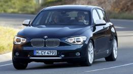 BMW 120d 2012 - przód - reflektory włączone