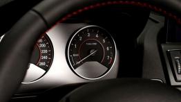 BMW 118i 2012 - obrotomierz