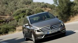 Mercedes B180 CDI 2012 - widok z przodu