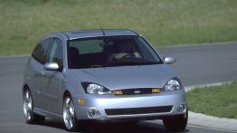 Ford Focus SVT 2002 - widok z przodu
