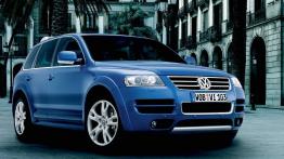 Volkswagen Touareg W12 - widok z przodu
