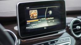 Mercedes Klasa V II BlueTEC - galeria redakcyjna (2) - radio/cd/panel lcd