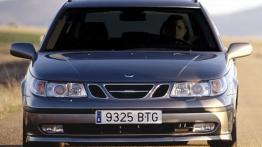 Saab 9-5 2002 - widok z przodu