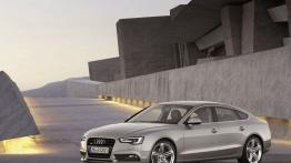 Audi A5 Sportback 2012 - przód - reflektory włączone