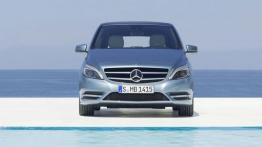 Mercedes B200 CDI 2012 - widok z przodu