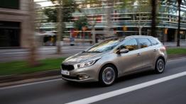 Kia ceed Sportswagon II (2012) - lewy bok