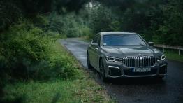 BMW Seria 7 G11-G12 Sedan L Facelifting 3.0 740i 333KM 245kW 2020-2022