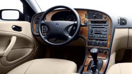 Saab 9-5 2002 - kokpit